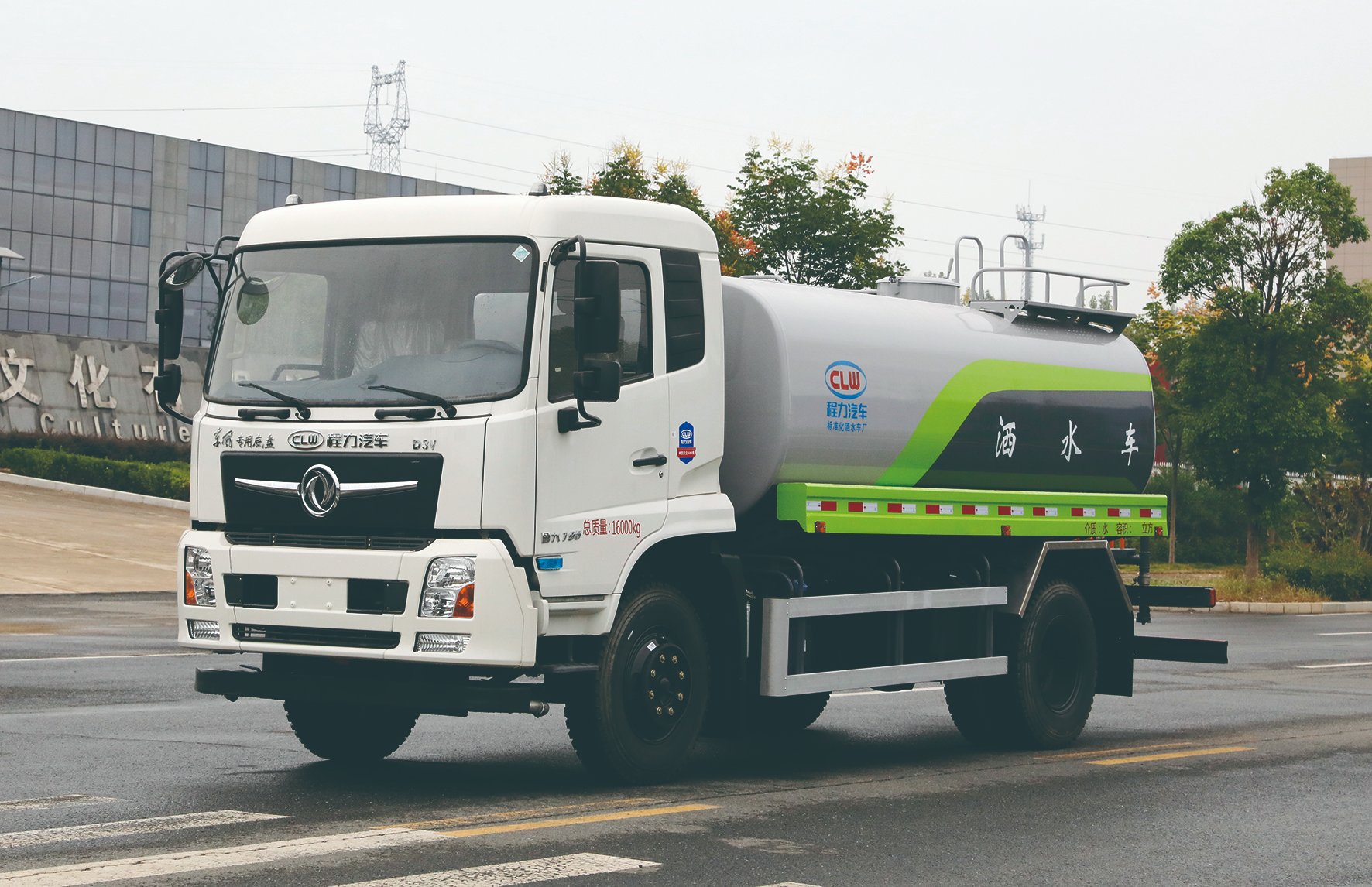 小多利卡5吨洒水车 - 程力集团出品